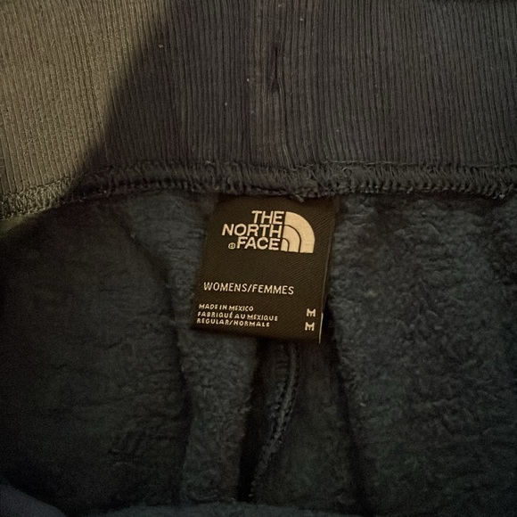 blue north face sweatpants - Picture 5 of 6